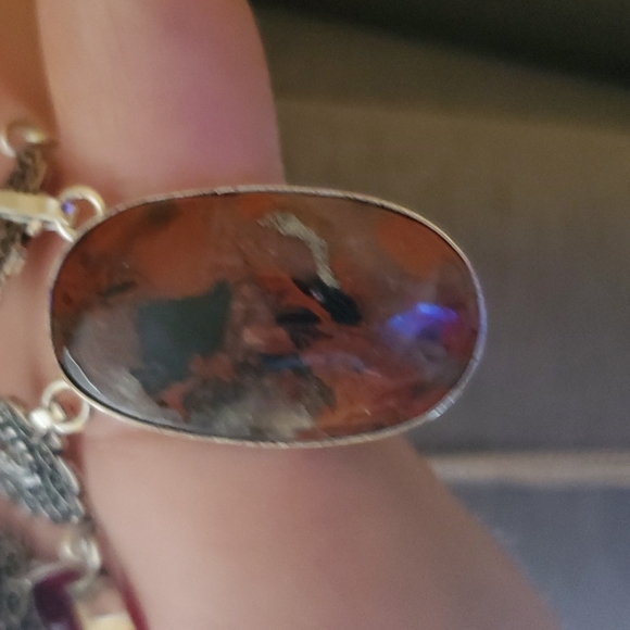 New Red Brecciated Jasper & Red Onyx Jewelry Set. - Picture 5 of 9